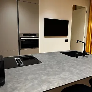 Appartamento Home: Esclusivo E Moderno, Milano